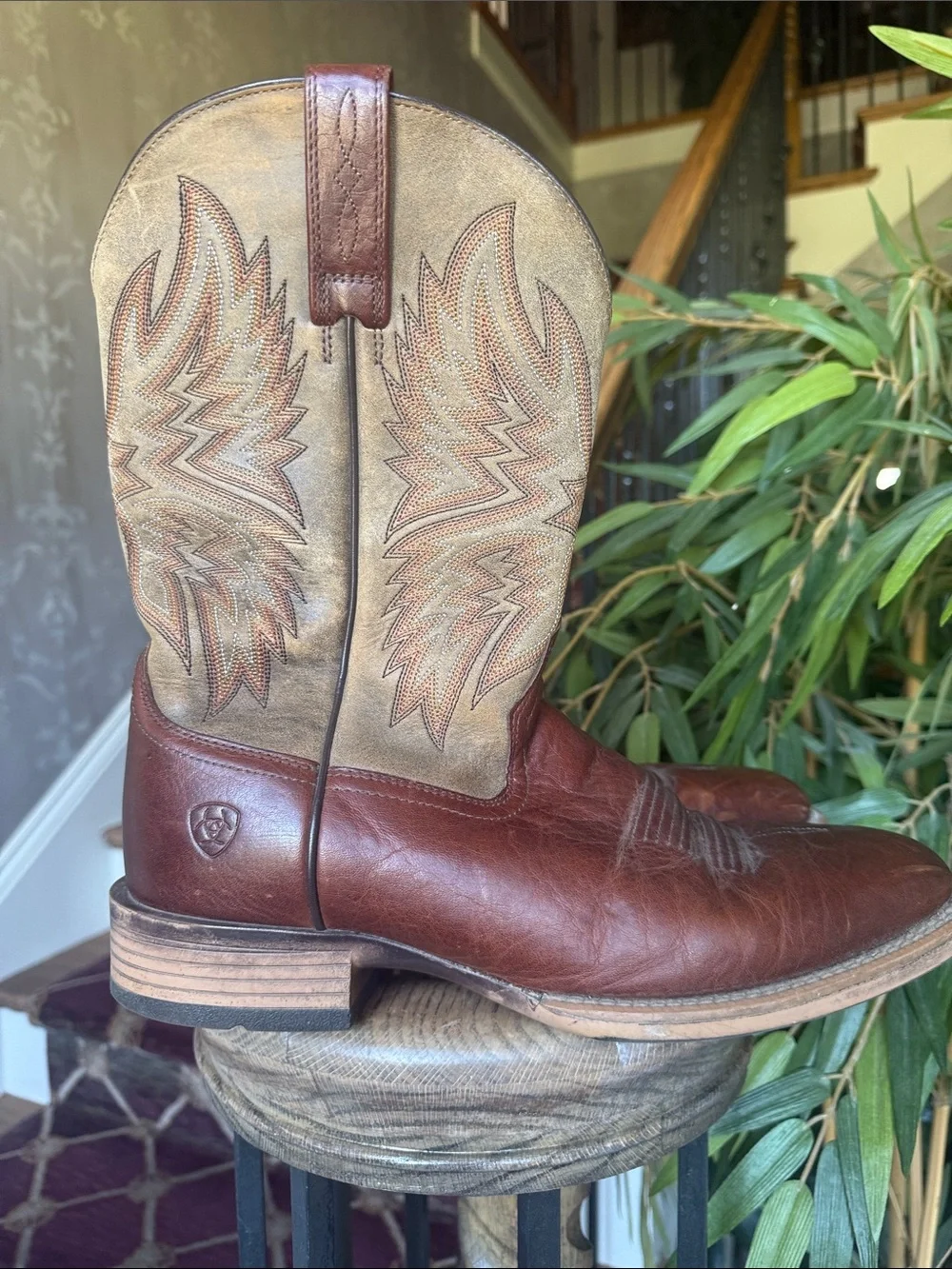 ARIAT VALOR men’s western cowboy boots very good condition size 9 1/2 D